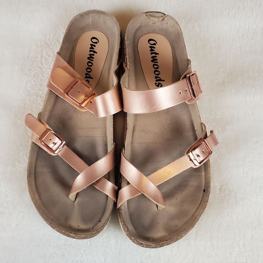 Outwoods Rose Gold Slip On Sandals Size 8